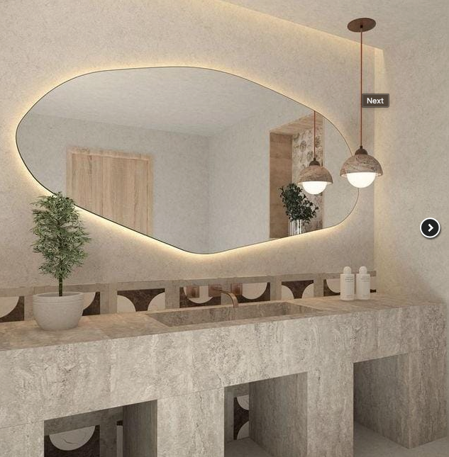 Organischer, unregelmäßiger LED-Spiegel | 210 × 80 cm